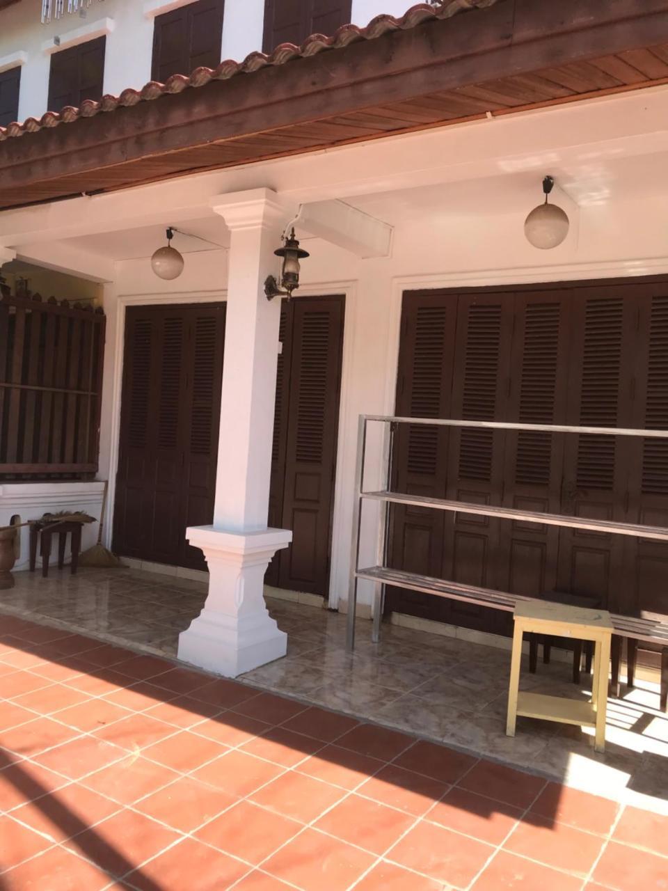 Little Freedom Friendlys Place Luang Prabang Buitenkant foto